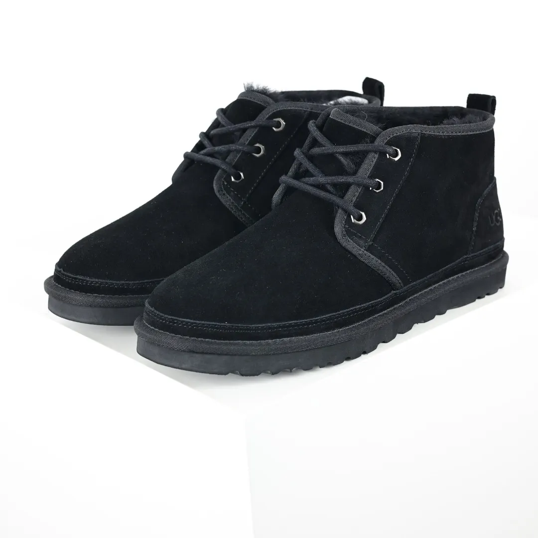 Pick up locally 💰640 Core recommendation with good price It is a very suitable choice for home furnishings. In the new year, uug launched a series of styles, which are partial to the preferences of young consumers and have also moved to the forefront of fashion trends. Shoe body material: water-repellent coated suede upper, 17 mm UGGPURE™ implantable wool insole, lightweight non-slip and comfortable rubber outsole, with brand LOGO and trademark, with full packaging Size: 39 40 41 42 43 44